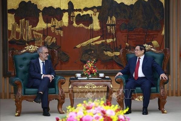 Thủ tướng Phạm Minh Chính tiếp Bộ trưởng Quốc vụ, Bộ trưởng Ngoại giao Bồ Đào Nha Paulo Rangel