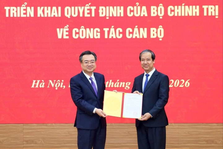 Bộ Chính trị bổ nhiệm hai Phó Trưởng Ban Chính sách, chiến lược Trung ương