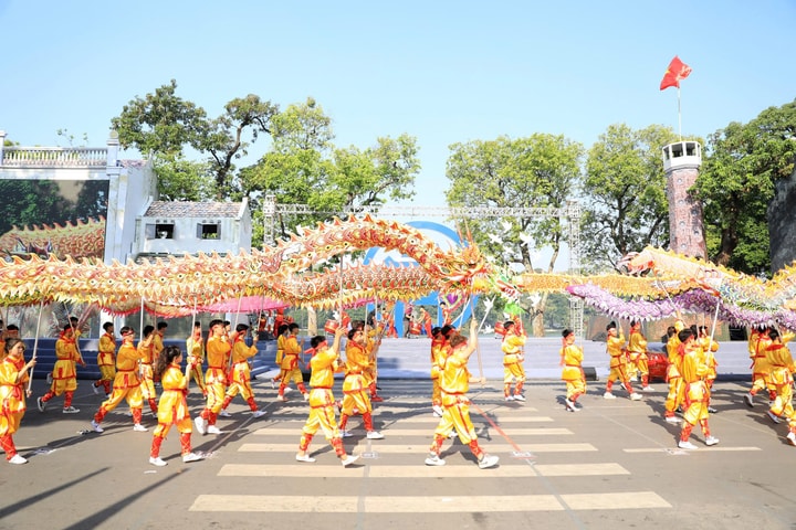 Phát huy giá trị văn hóa Thăng Long - Hà Nội: Văn hiến, bản sắc, sáng tạo, hội nhập và kết nối