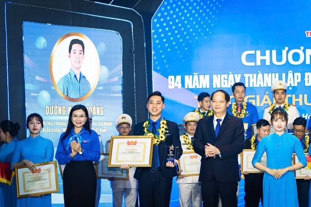 Hà Nội: 5 gương mặt cán bộ Đoàn xuất sắc nhận Giải thưởng Lý Tự Trọng năm 2026