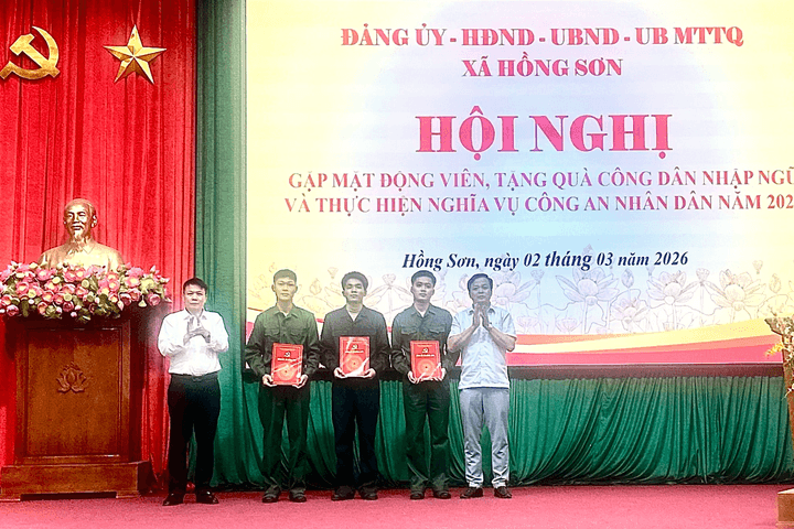 37 thanh niên Hồng Sơn viết đơn tình nguyện nhập ngũ