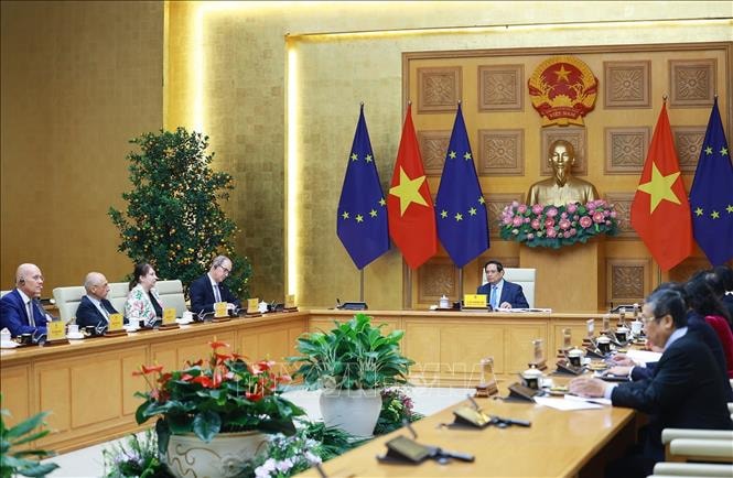 Thủ tướng Phạm Minh Chính tiếp các Đại sứ, Đại biện Liên minh châu Âu tại Việt Nam