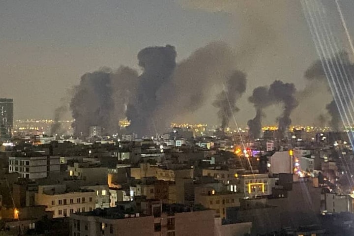 Tổng thống Mỹ Donald Trump yêu cầu Iran “đầu hàng vô điều kiện”
