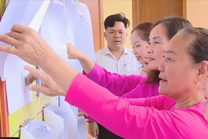 Đồng bào dân tộc sẵn sàng cho ngày hội toàn dân