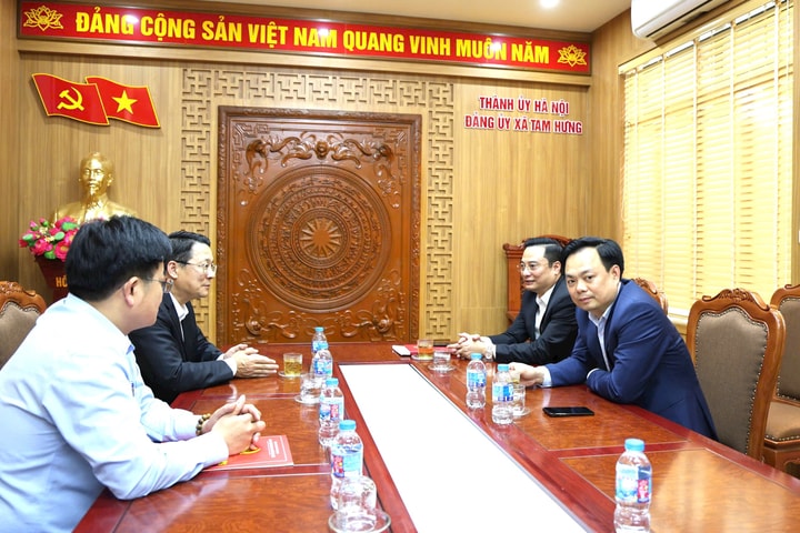 Lãnh đạo Ban Tuyên giáo và Dân vận Thành uỷ Hà Nội kiểm tra công tác bầu cử tại xã Tam Hưng