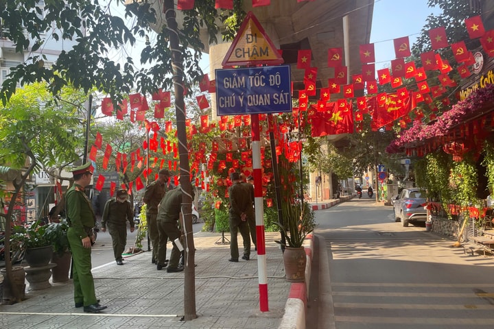 Phường Đống Đa tập trung xử lý vi phạm trật tự đô thị