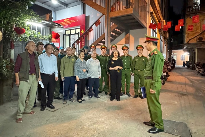 Xây dựng thế trận an ninh nhân dân vững chắc ở phường Khương Đình