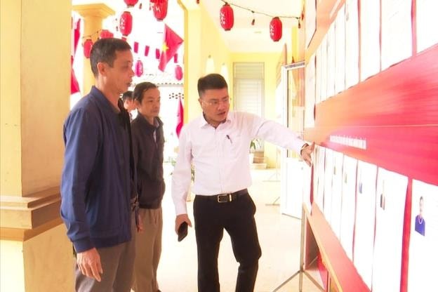 Công đoàn xã Phú Xuyên tích cực triển khai công tác tuyên truyền bầu cử