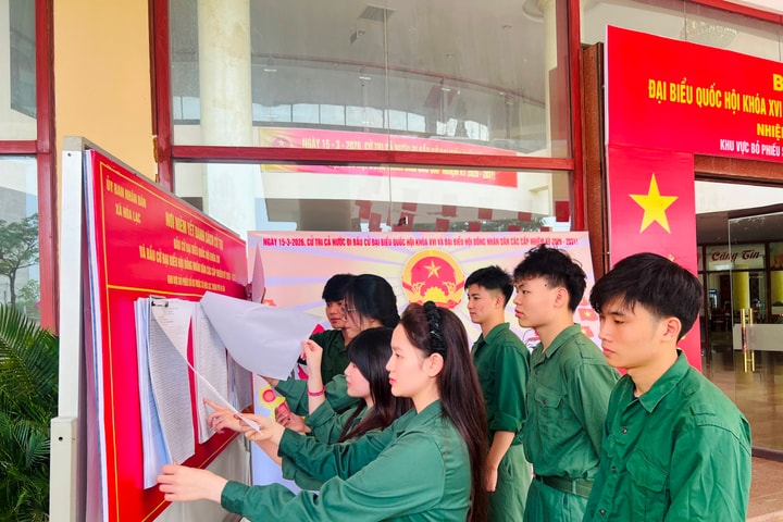 Sức trẻ Hòa Lạc sẵn sàng cho ngày bầu cử