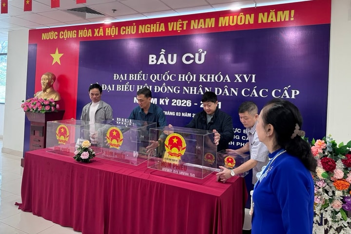 Phường Cầu Giấy đồng loạt diễn tập: Sẵn sàng mọi phương án cho ngày bầu cử