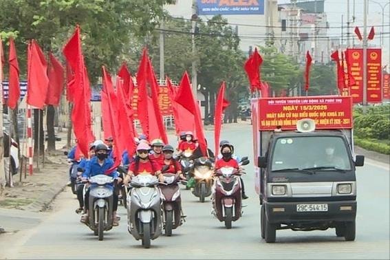 Phúc Thọ: Đoàn xe tuyên truyền lưu động tạo khí thế chào mừng ngày bầu cử 
