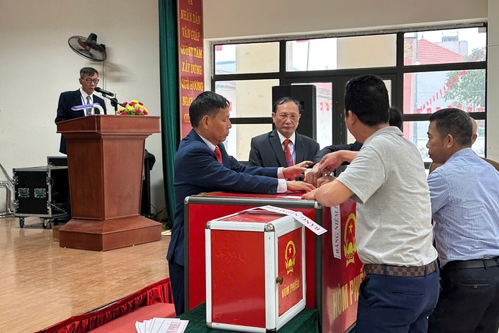 Cử tri xã Thường Tín nô nức đi bầu cử