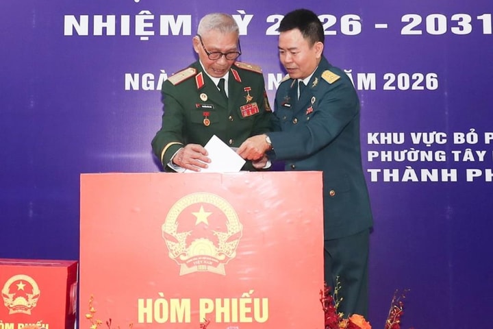 Tỷ lệ bỏ phiếu tại phường Tây Hồ đạt 99,97%