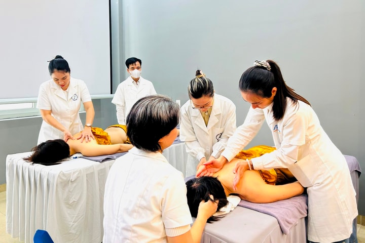 Điểm tựa giúp lao động thất nghiệp chuyển đổi nghề