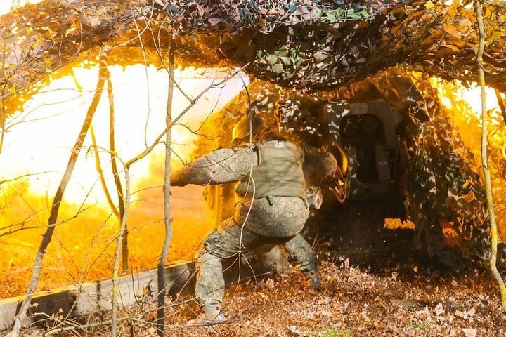 Đàm phán ba bên Nga-Mỹ-Ukraine đã tạm đình chỉ