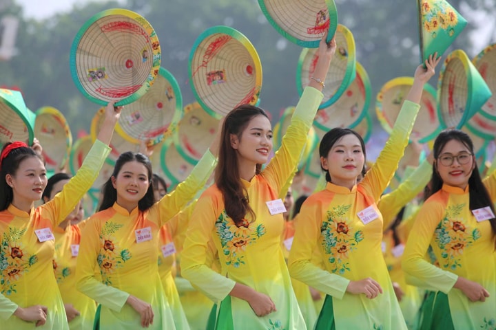 Hạnh phúc cho nhân dân – mục tiêu xuyên suốt của Hà Nội