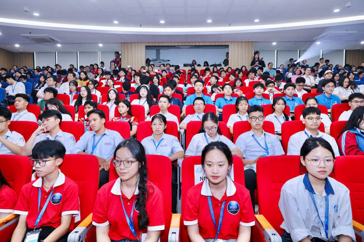 Học sinh phổ thông hào hứng với các dự án nghiên cứu khoa học