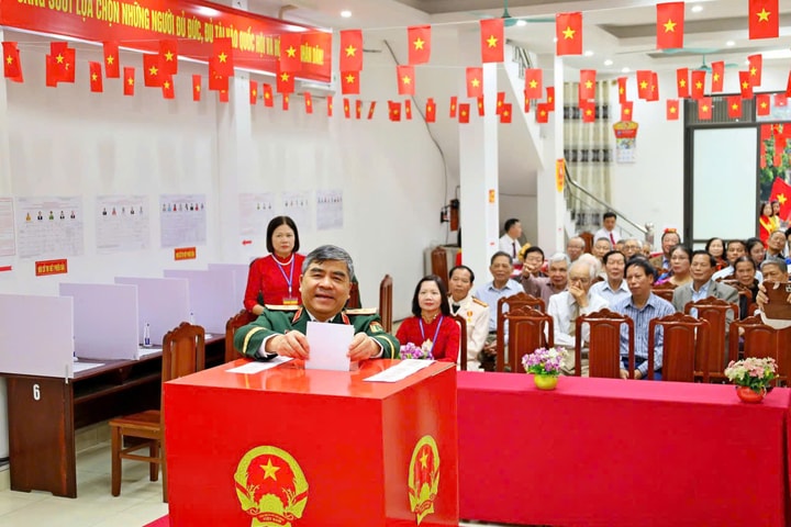Phường Tùng Thiện bầu đủ 19 đại biểu HĐND nhiệm kỳ 2026-2031