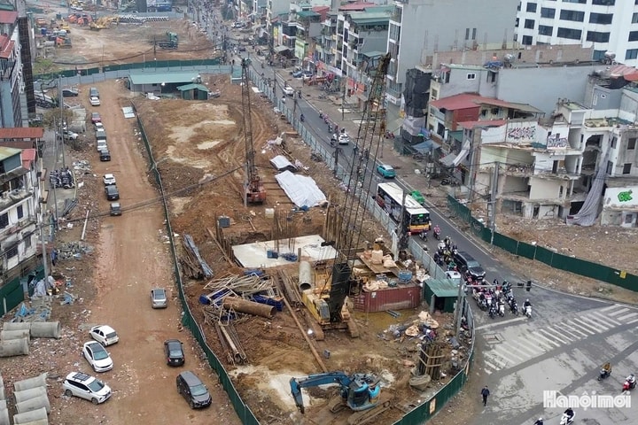 [Podcast] Hà Nội phân luồng giao thông nút giao Nguyễn Chí Thanh - La Thành