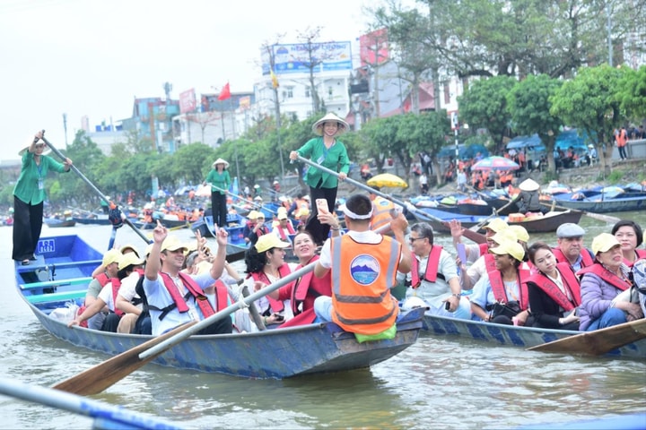 Hương Sơn ghi dấu ấn đẹp trong mắt bạn bè quốc tế