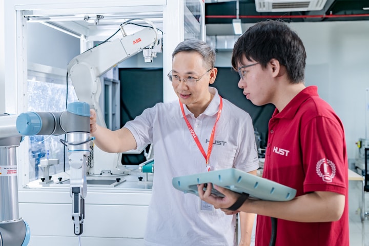 Tạo nguồn nhân lực khoa học, công nghệ cho Thủ đô