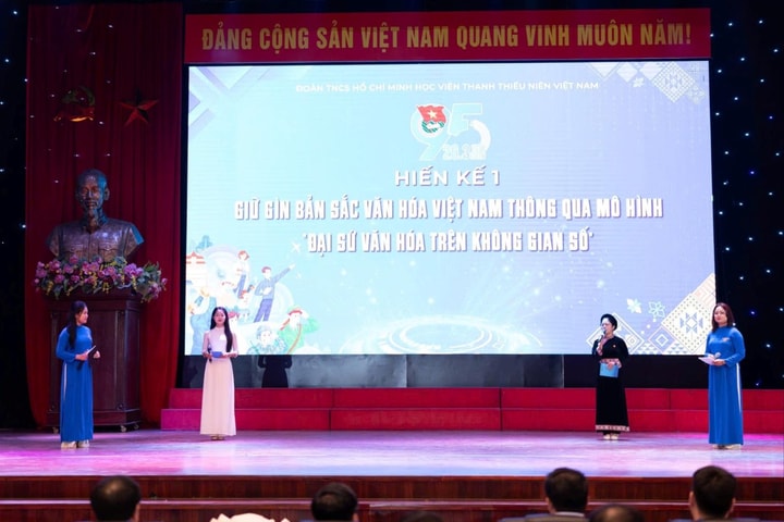 Học viện Thanh thiếu niên Việt Nam: Đối thoại với sinh viên, khơi dậy tinh thần kiến tạo giá trị cho xã hội