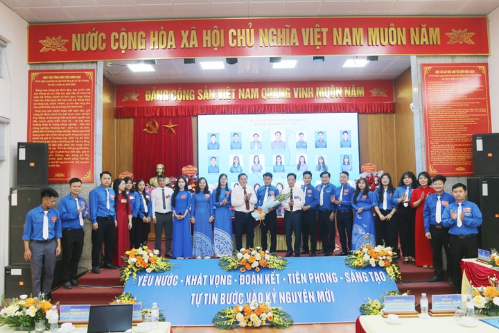 Thanh niên Tây Phương tiên phong, sáng tạo xây dựng quê hương văn minh, hiện đại