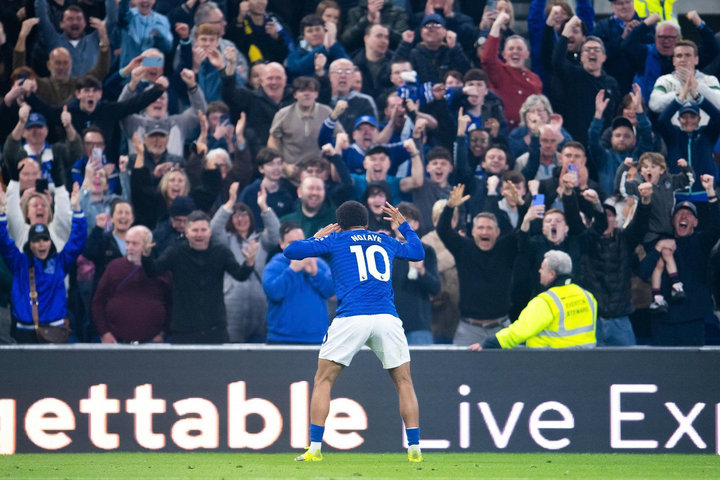 Vòng 31 Ngoại hạng Anh: Liverpool, Chelsea cùng sảy chân trong cuộc đua dự Champions League