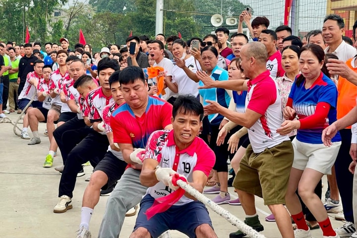 Hạ Bằng: Hơn 700 vận động viên hưởng ứng Ngày chạy Olympic và Giải Kéo co năm 2026
