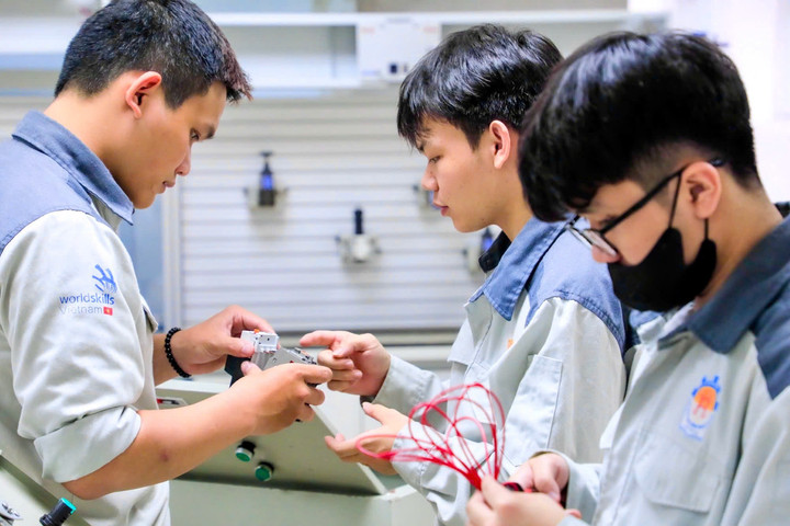Đào tạo nhân lực chất lượng cao thúc đẩy phát triển kinh tế số Thủ đô