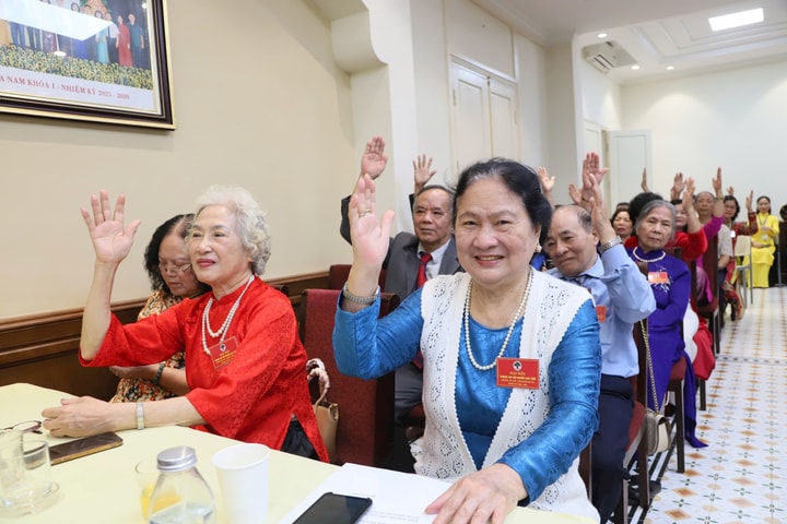 Người cao tuổi phường Cửa Nam phát huy vai trò "Tuổi cao - Gương sáng"
