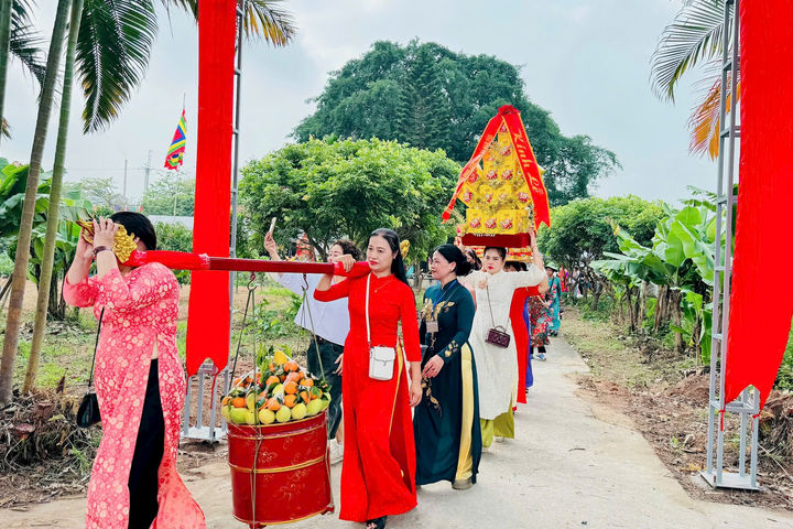 Gìn giữ “hồn cốt” văn hóa bên dòng sông Hồng