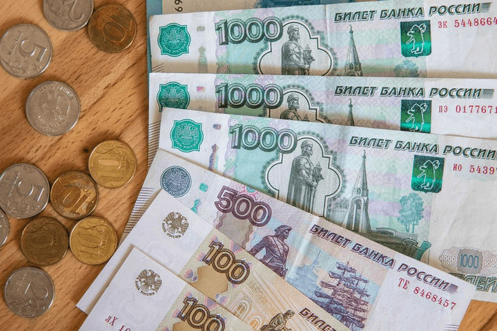 Nga siết chặt kiểm soát tiền mặt, cấm xuất khẩu vàng