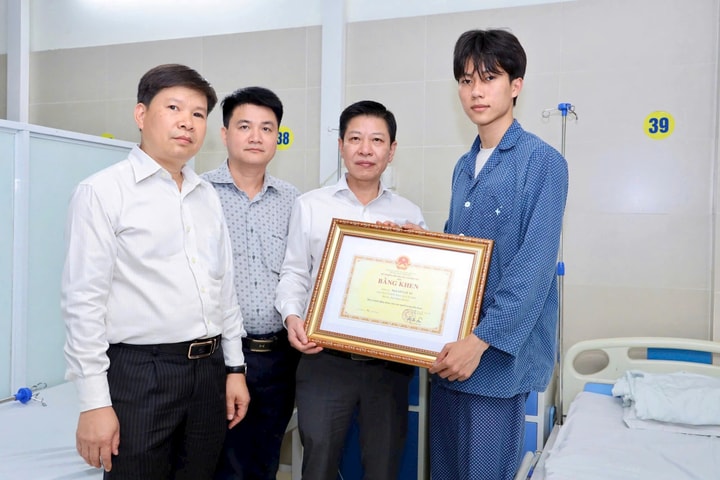 Sinh viên dũng cảm cứu người được Bộ GD&ĐT tặng Bằng khen