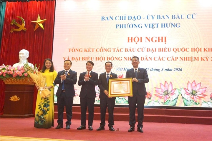 Phường Việt Hưng được Thủ tướng Chính phủ tặng Bằng khen về công tác bầu cử
