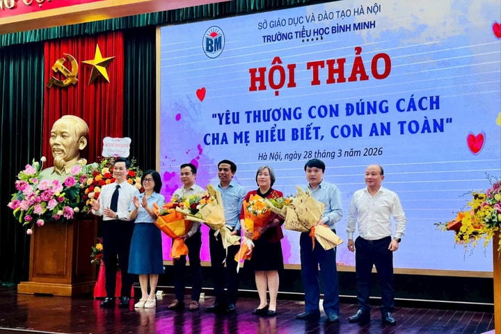 Lan tỏa thông điệp “Yêu thương con đúng cách” đến cha mẹ trẻ Thủ đô