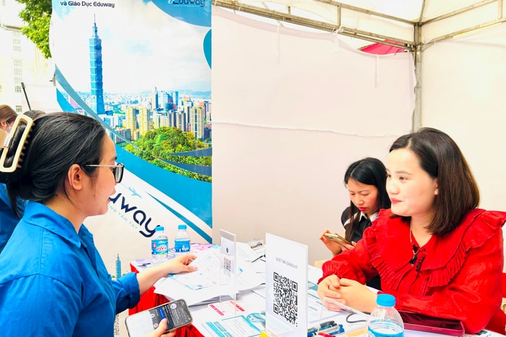 Thị trường lao động Hà Nội chuyển dịch trước làn sóng chuyển đổi số