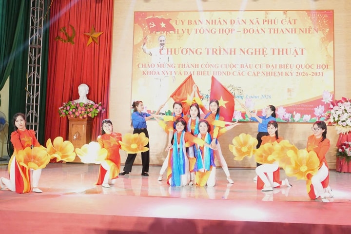 Xã Phú Cát: Sôi nổi chương trình "Tuổi trẻ tự hào vững tin theo Đảng - khát vọng cống hiến"
