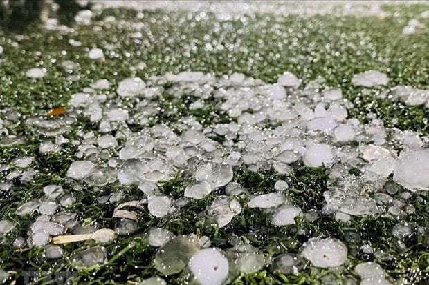 Dông mạnh kèm theo mưa đá ở miền Bắc trong những ngày qua có bất thường?