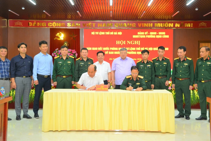 Bàn giao hơn 2.766m² đất quốc phòng để xây dựng Trường Tiểu học Định Công