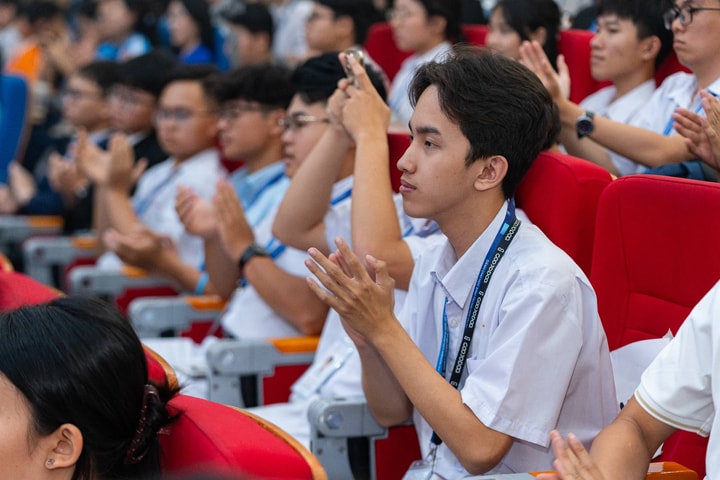 Tăng cường quyền tự chủ và trách nhiệm giải trình của cơ sở giáo dục đại học