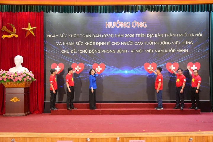 Hà Nội hưởng ứng Ngày Sức khỏe toàn dân: Cải thiện điều kiện sống gắn với phòng chống dịch bệnh