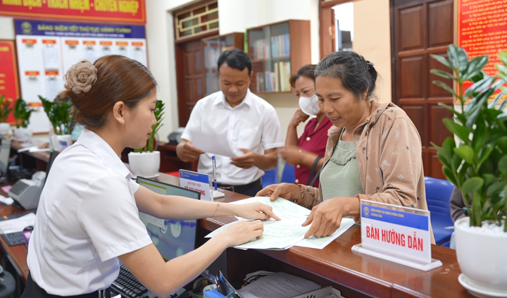 Xã Dương Hòa: Đẩy mạnh cải cách hành chính, xây dựng chính quyền phục vụ