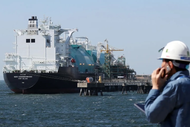 Malaysia xác nhận tàu chở dầu di chuyển an toàn qua Eo biển Hormuz