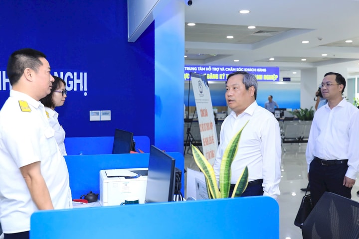 Không để phát sinh tầng nấc trung gian trong giải quyết thủ tục hành chính