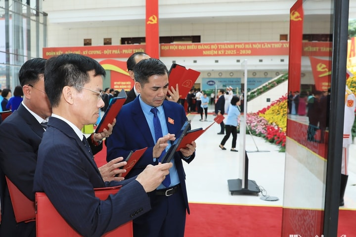Tiên phong chuyển đổi số, hình thành “Đảng bộ số - đảng viên số”