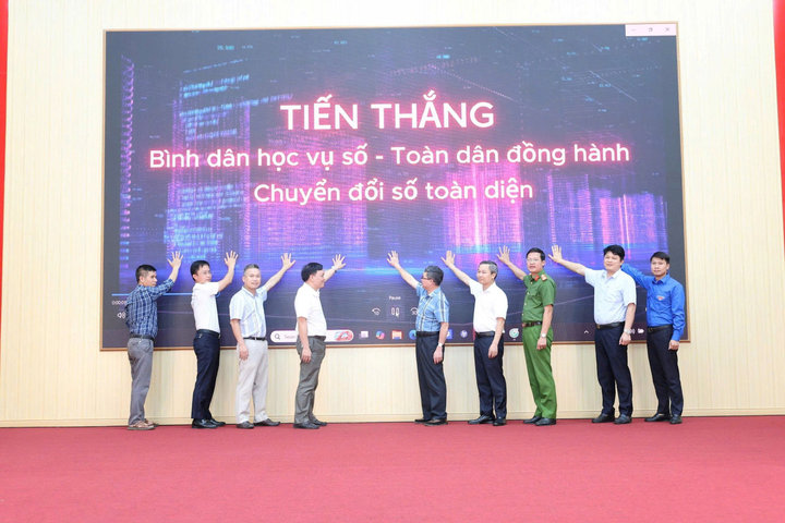 Xây dựng cấp ủy vững mạnh - yếu tố then chốt