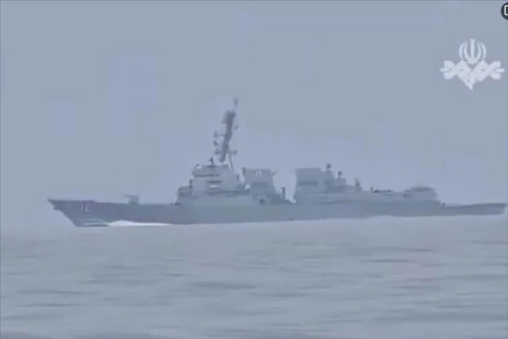 Iran tuyên bố vẫn kiểm soát hoàn toàn Eo biển Hormuz