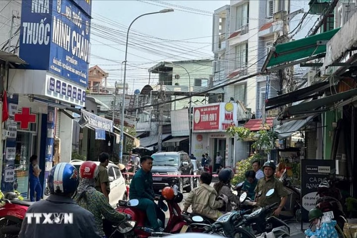Thành phố Hồ Chí Minh tích cực cấp cứu các nạn nhân vụ cháy nhà trọ sáng 12-4