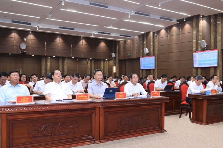 Hà Nội triển khai ngay Chương trình hành động thực hiện Nghị quyết Trung ương 2 (khóa XIV) tới cán bộ, đảng viên